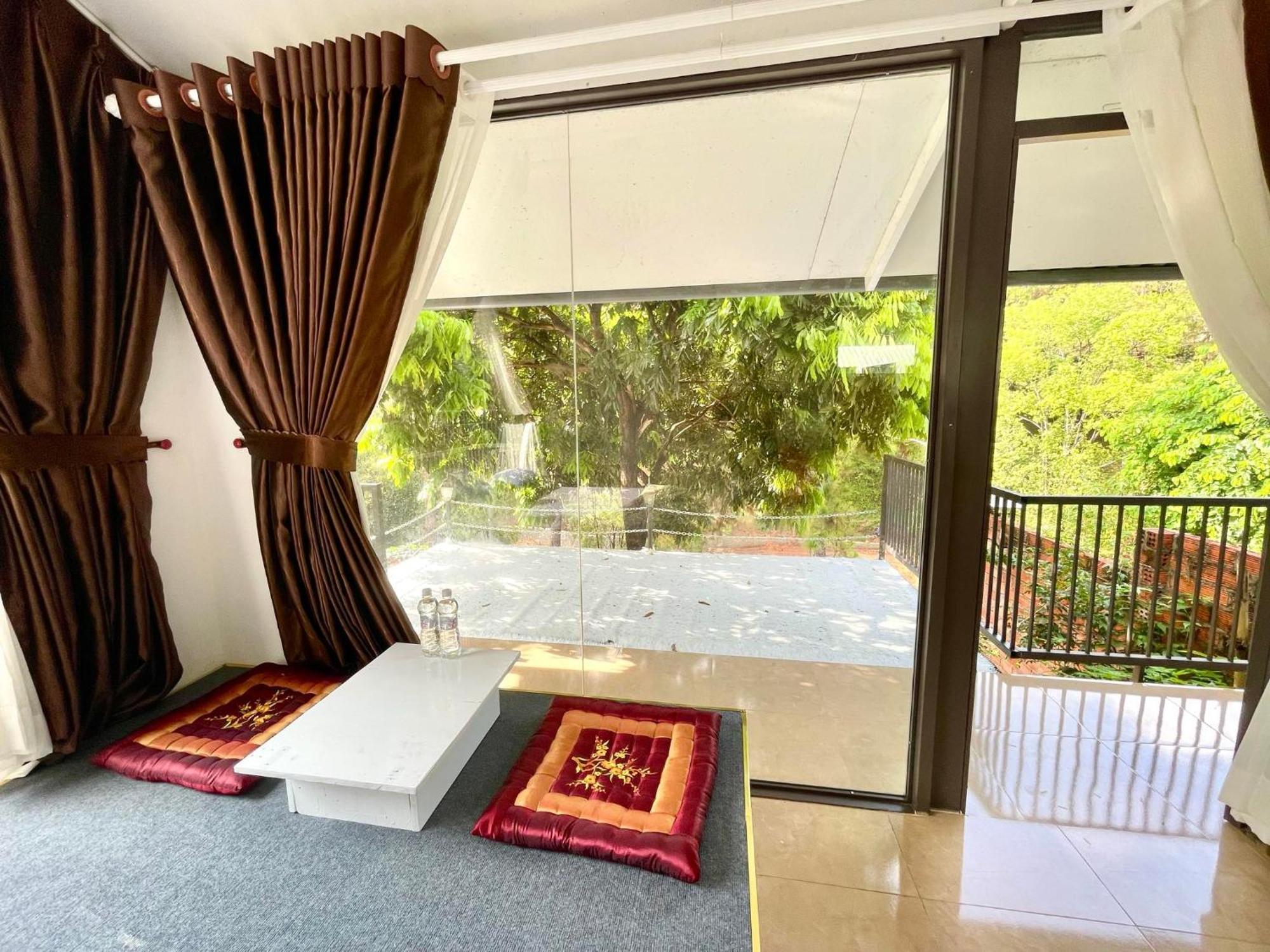 Lake View Homestay Pleiku Exteriér fotografie